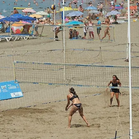 16 * Los Cristianos (Tenerife)