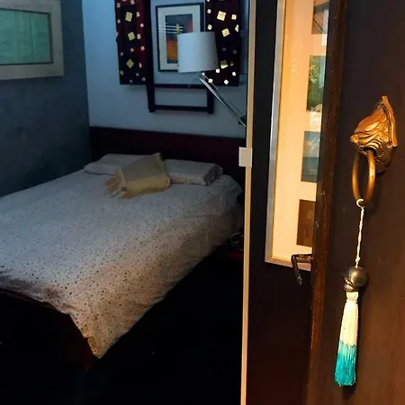 Apartment 16
